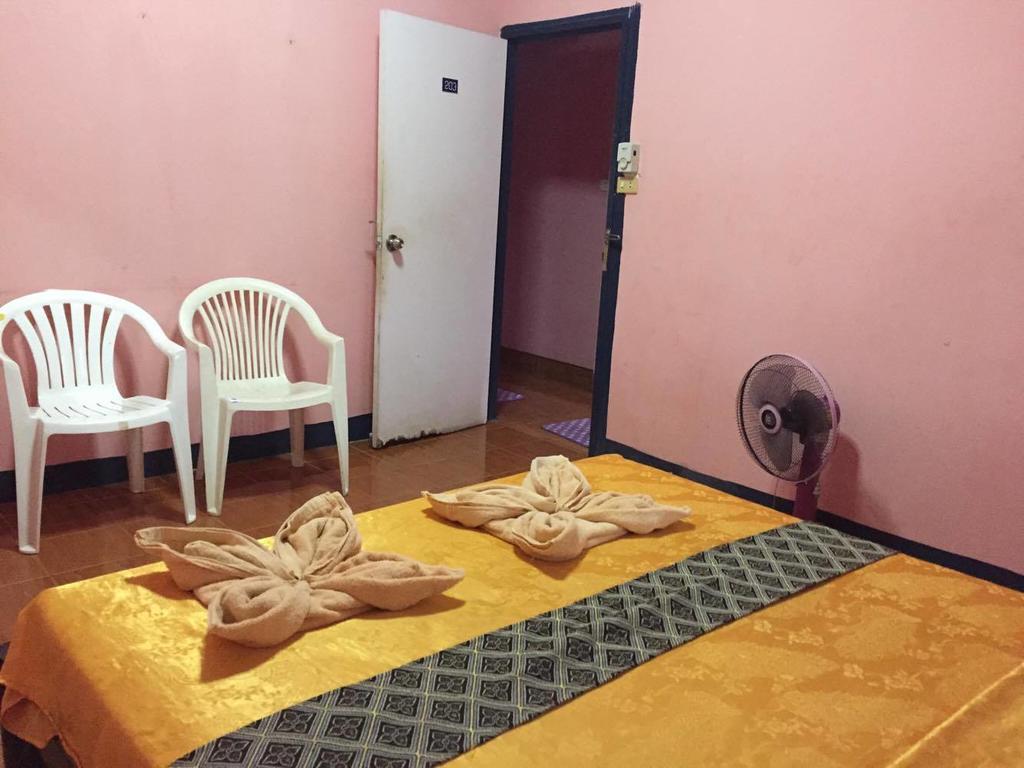 Marina Ao Nang Guesthouse Buitenkant foto