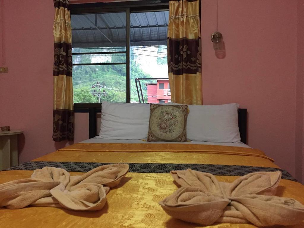 Marina Ao Nang Guesthouse Buitenkant foto