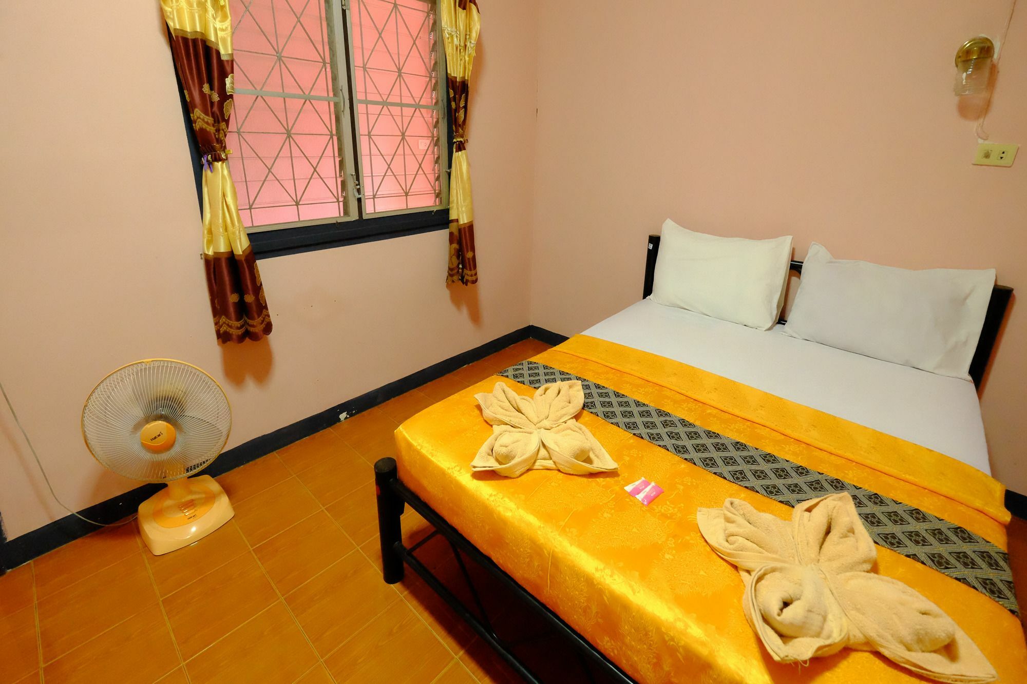 Marina Ao Nang Guesthouse Buitenkant foto